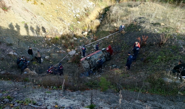 Sinop’ta uçuruma devrilen otomobilin sürücüsü öldü