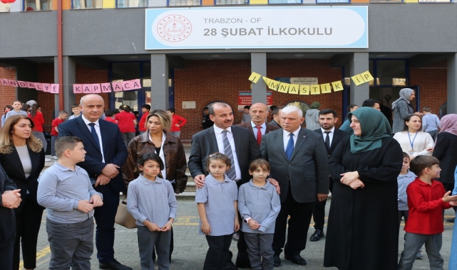Trabzon Milli Eğitim Müdürü Hasan Uygun'dan Of'taki okullara ziyaret