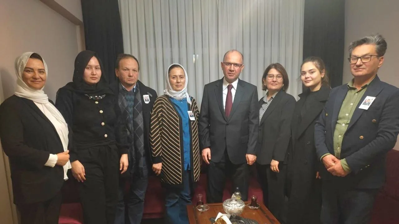 Vali Serdengeçti, Şehit Ailesine Taziyede Bulundu