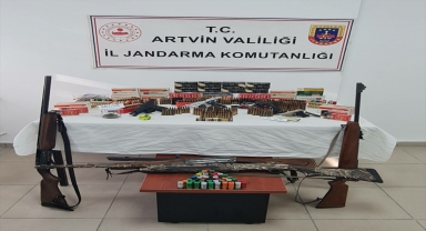 Artvin'de silah ve uyuşturucu operasyonunda 4 kişi gözaltına alındı