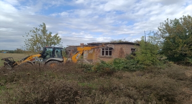 Bafra'da 2020 yılından bu yana 64 metruk yapı yıkıldı