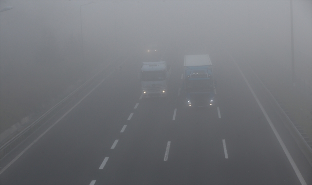 Bolu Dağı'nda sis etkili oldu