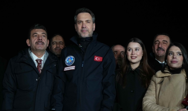 Enerji ve Tabii Kaynaklar Bakanı Bayraktar, Yavuz Sondaj Gemisi'nde konuştu: