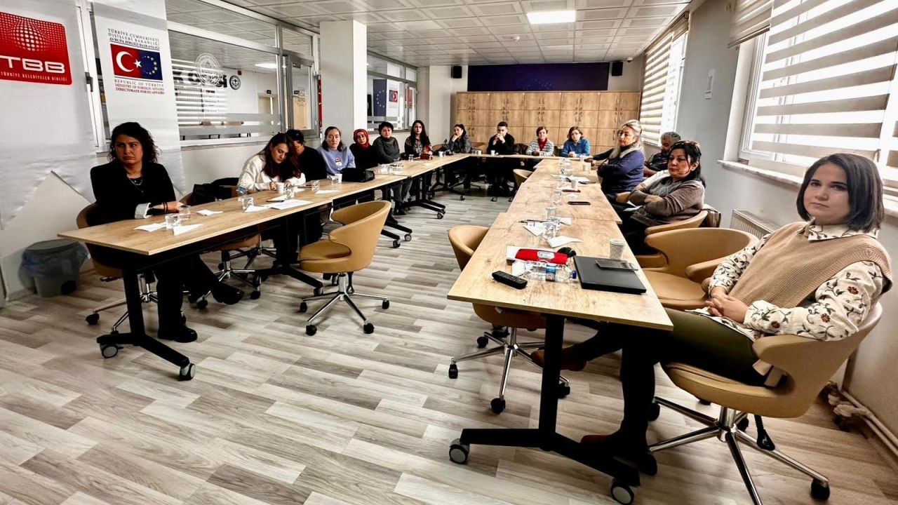 Giresun’da belediye personellerine ‘Kadın dostu kentler’ eğitimi