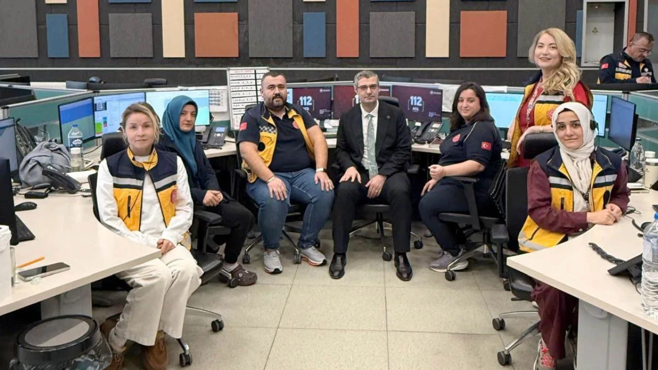 Giresun’da sağlık çalışanları telsiz anonsuyla moral buldu