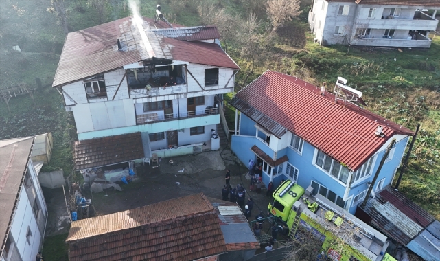 Gölyaka'da evin çatı katında çıkan yangın söndürüldü