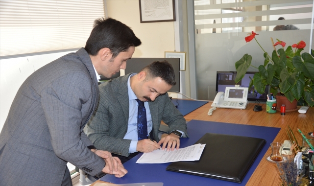 Havza OSB'de üretime geçen fabrikanın tapusu verildi