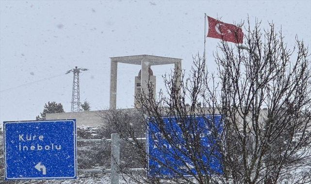 Kastamonu'nun yüksek rakımlı ilçelerinde kar etkili oluyor