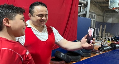 Milli güreşçi Rıza Kayaalp'ten Vezirköprülü sporculara moral desteği