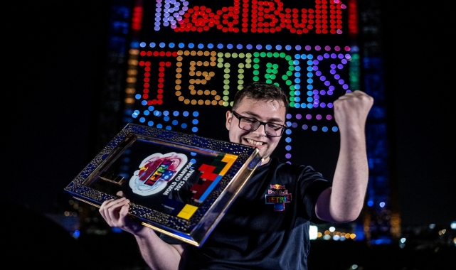 Red Bull Tetris Dünya Şampiyonu Türkiye'yi temsil eden Fehmi Atalar oldu