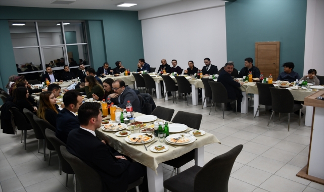 Vezirköprü'de tayini çıkan savcı ve hakimler için veda yemeği düzenlendi