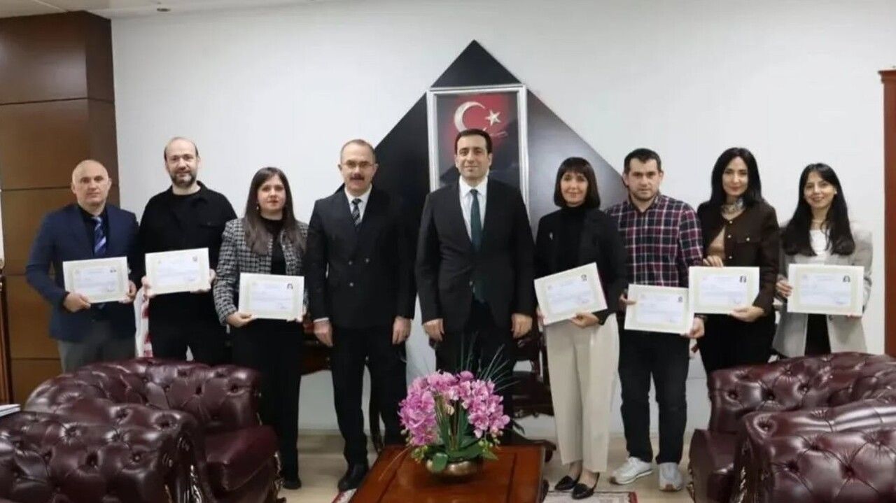 Bulancak’ta Başarı Ödüllendirildi: Kaymakam Tuncer’den Eğitimcilere Başarı Belgesi