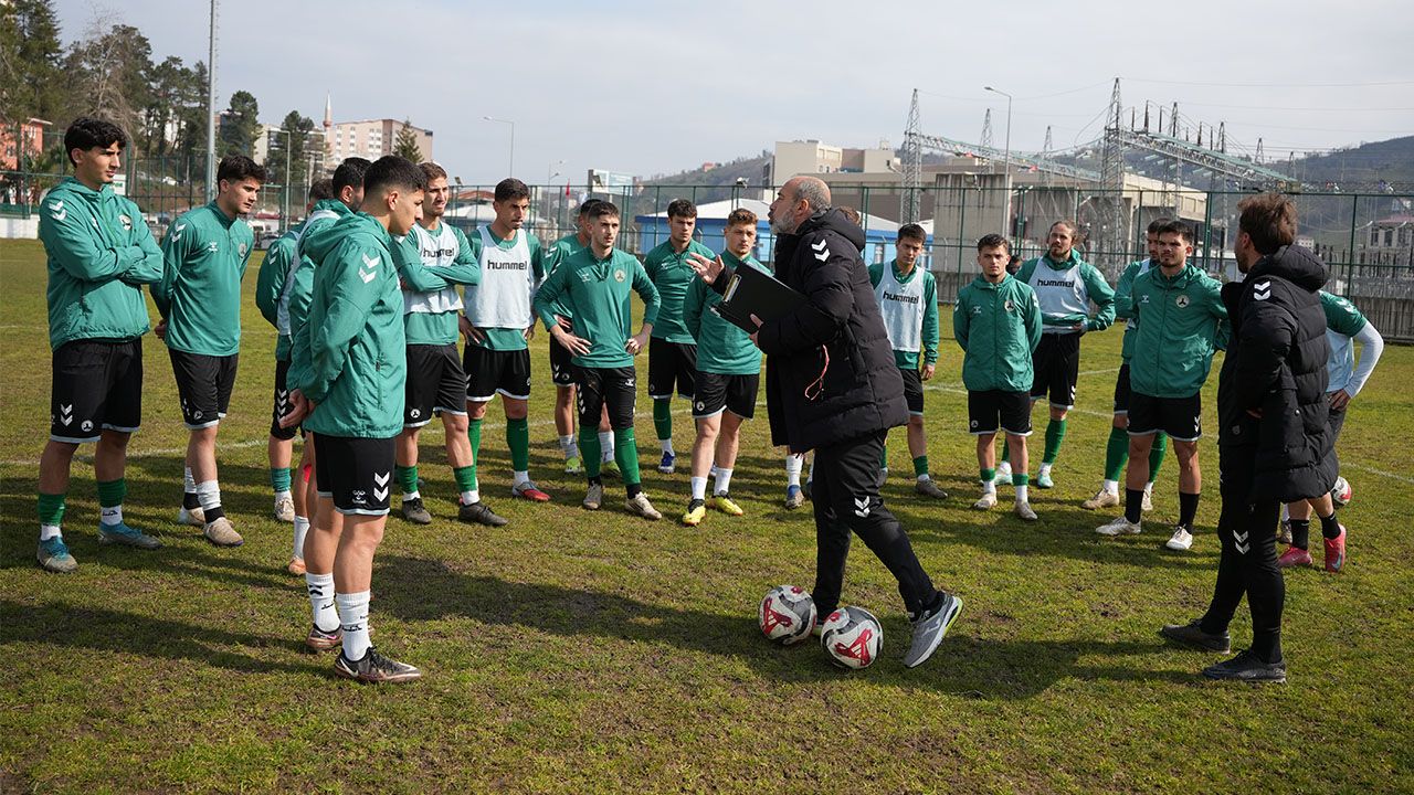 Liglere Bayram Arası Verildi