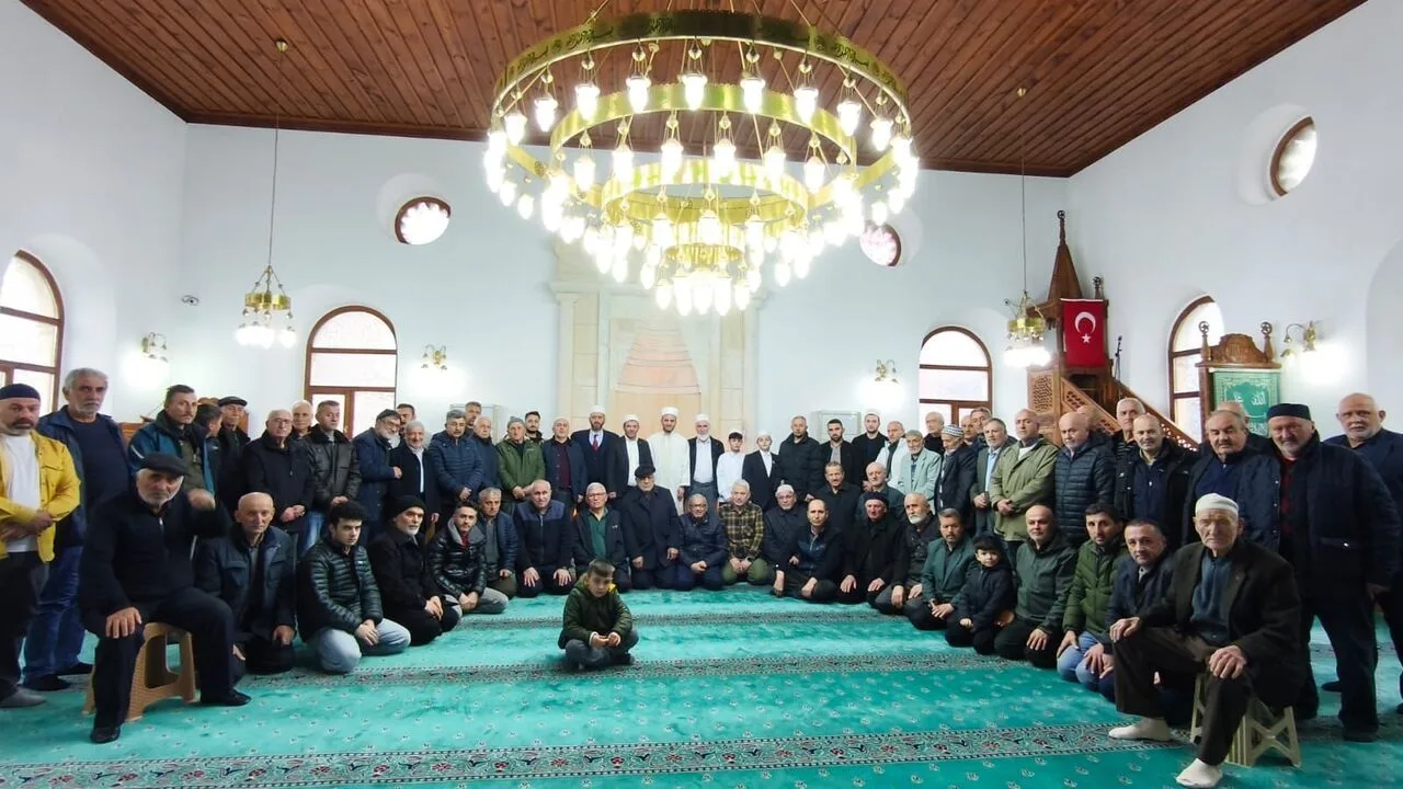 Piraziz’de Hafız Öğrenciler İlk Kez Camilerde Mukabele Okudu
