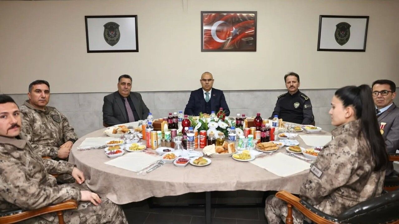 Vali Koç, Emniyet Personeliyle İftar Programında Bir Araya Geldi