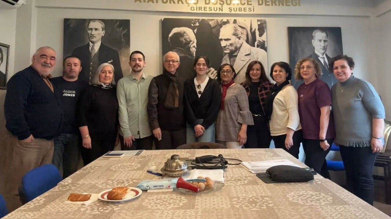 2 STK'dan Maden Aramaya Tepki!